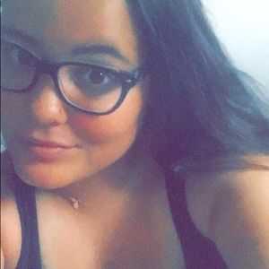 Meet your Posher, Desirae